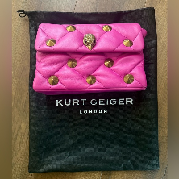 KURT GEIGER LONDON KENSINGTON SOFT MEDIUM FUCHSIA CROSSBODY BAG - BRIGHT PINK - Picture 7 of 12